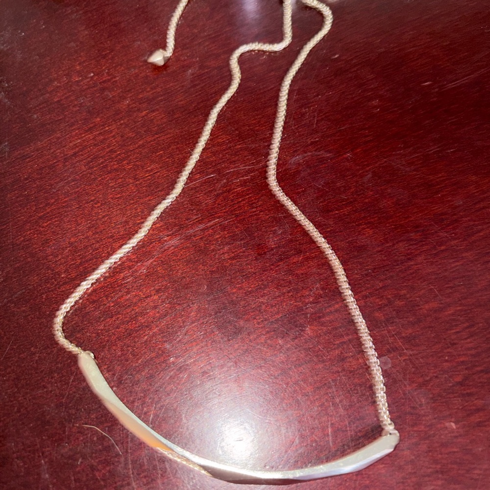 Kendra Scott Gold necklace